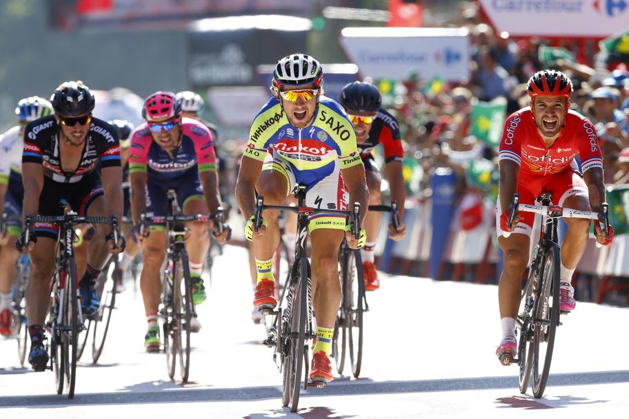 A Malaga si aggiudica la terza tappa della Vuelta. Che poi abbandoner dopo essere stato abbattuto da una moto a Murcia a termine dell&#39;ottava frazione. Bettini